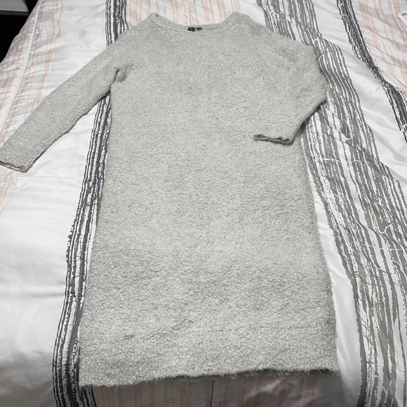Icone Sweater Dress by Simons Exclusives - Picture 1 of 2